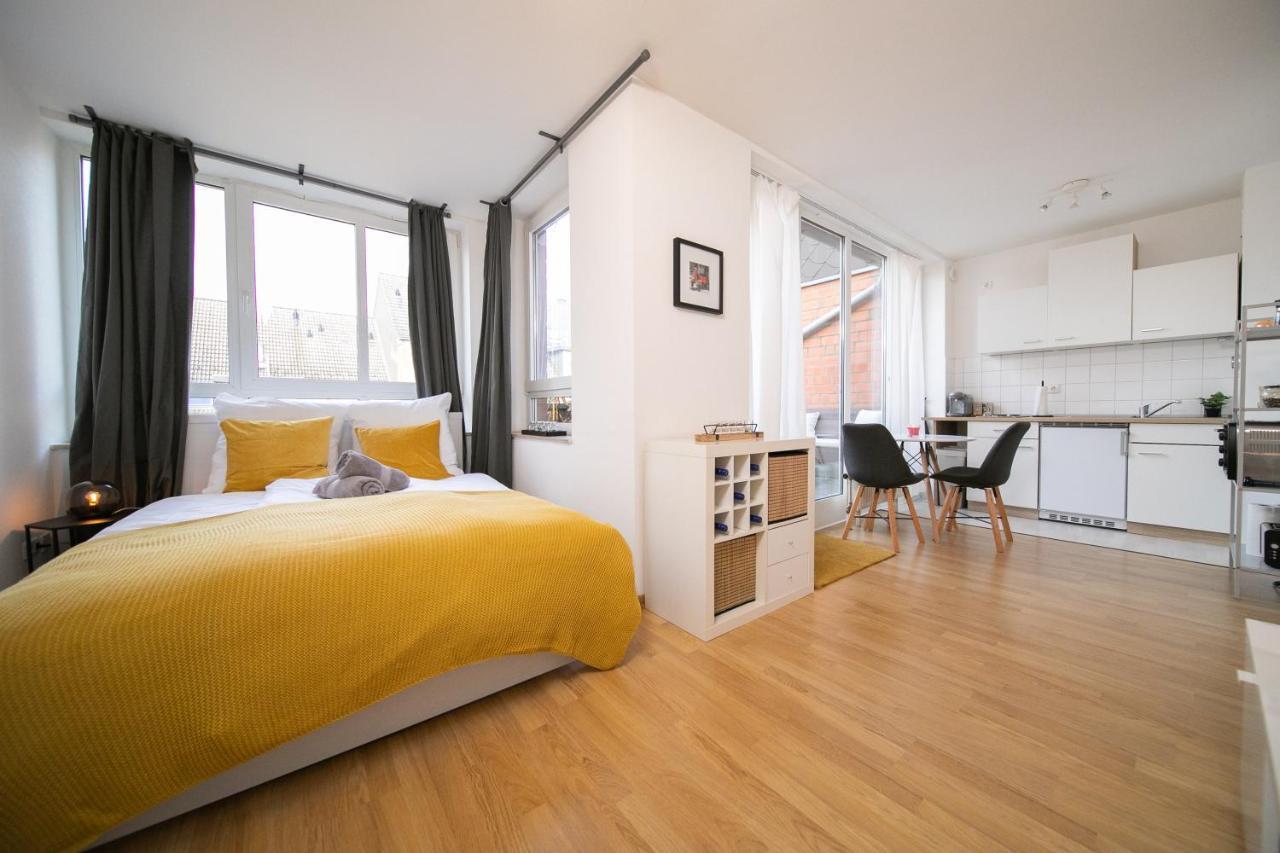 Studio Shiny - Zentral Mit Balkon - Messe - Kueche Neuss Esterno foto